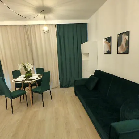 Sea - Free Private Parking