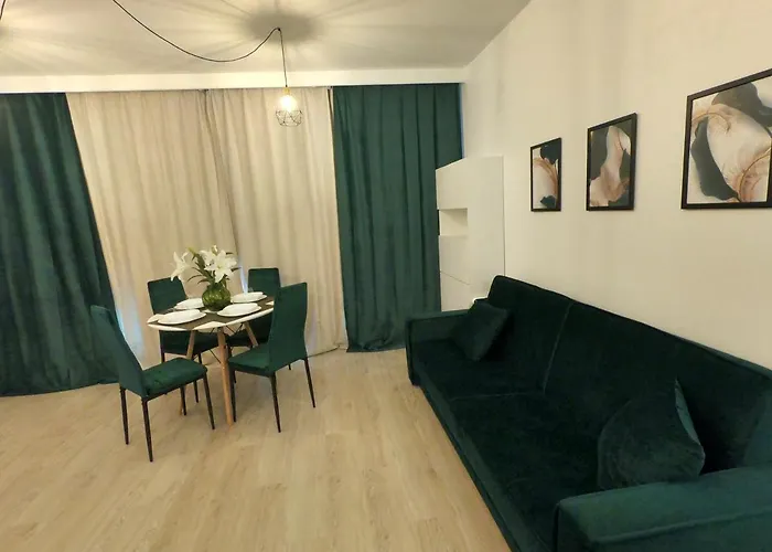 Sea - Free Private Parking