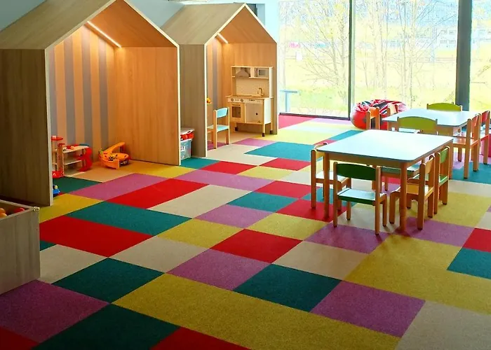 Sea - Free Private Parking